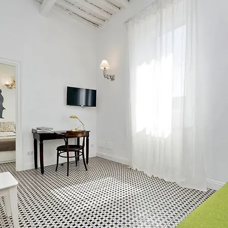 Garibaldi 3 Apartament